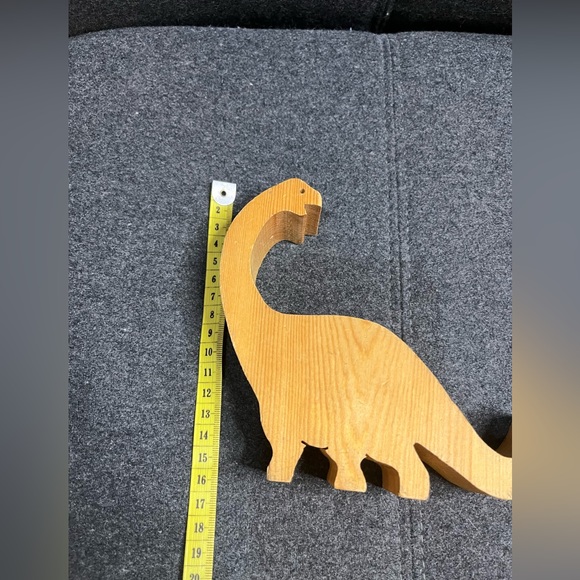 Wooden Brachiosaurus - Picture 6 of 7